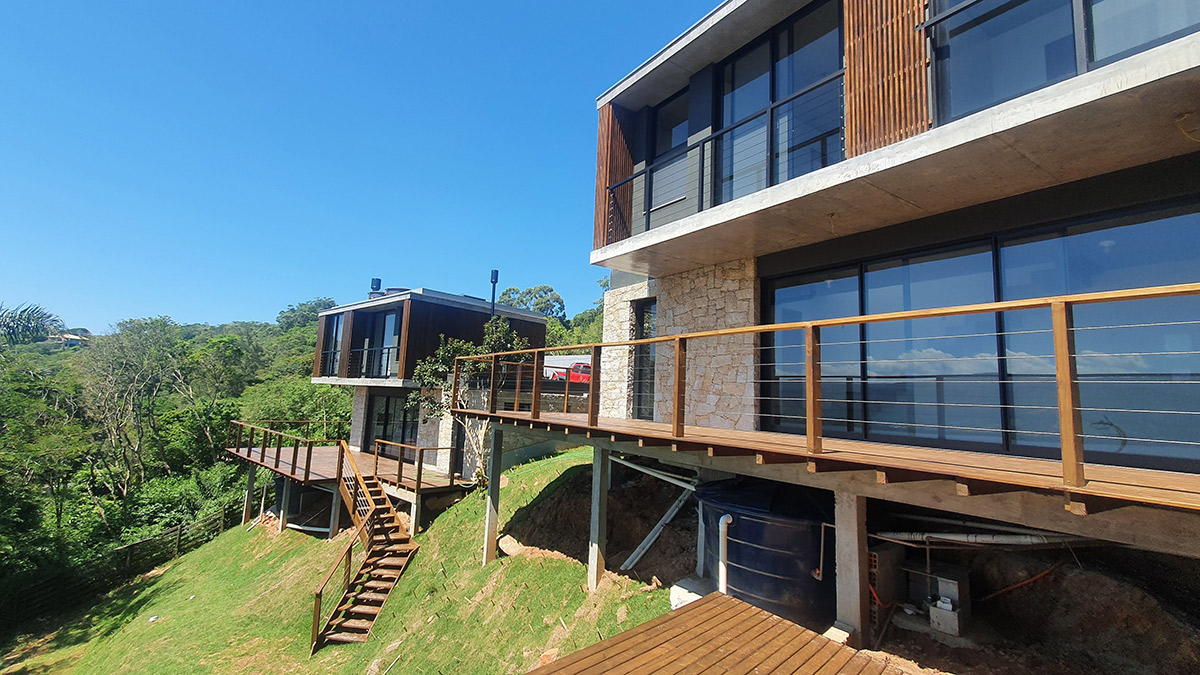 isla-incorporadora-ferrugem-santa-catarina-casas01e02_01